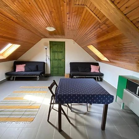 Apartamento Présház a hegytetőn Pécsely Exterior foto